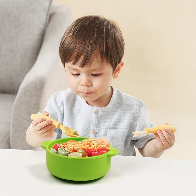 2025 Новые поступления, не содержащая BPA, пищевая детская посуда, миска для кормления, силиконовая на заказ с пластиковой детской миской